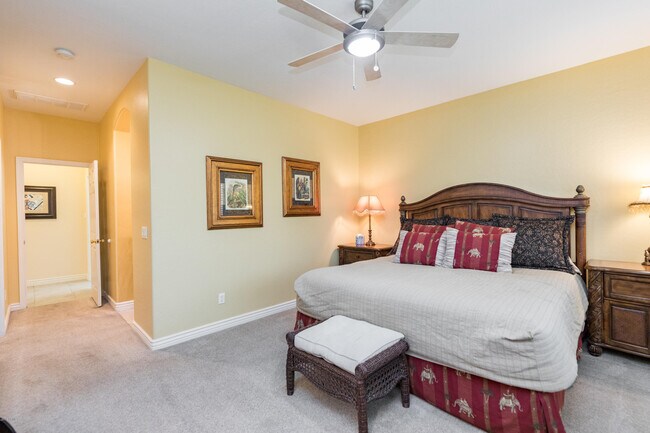 7306 N 88th Ln Glendale, AZ 85305 photo 4