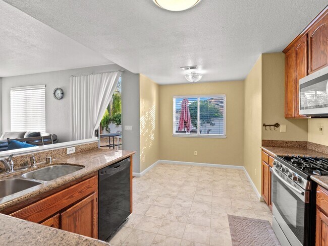 4 Bedroom Single Family Home in Antioch photo 2