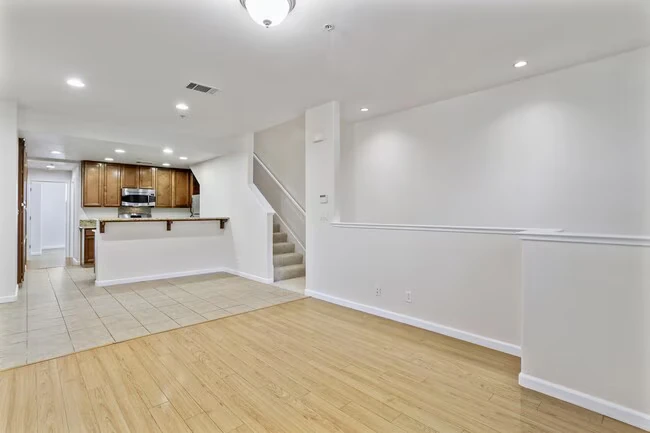 2189 Beech Cir San Jose, CA 95131 photo 5