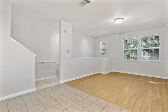 2189 Beech Cir San Jose, CA 95131 photo 3