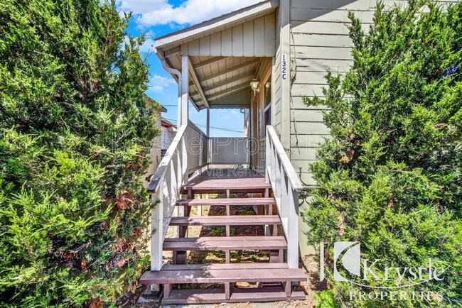 132 Tennessee St Vallejo, CA 94590 photo 4
