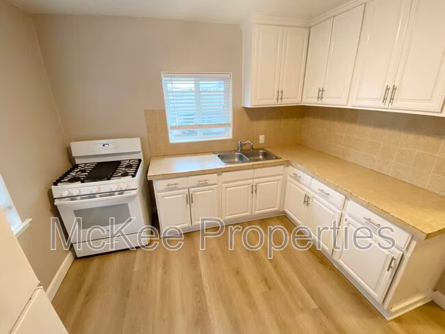 4175 Euclid Ave San Diego, CA 92105 photo 2