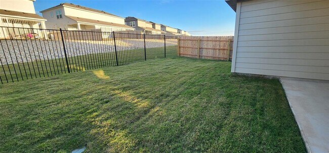 2304 Delano Dr Leander, TX 78641 photo 2