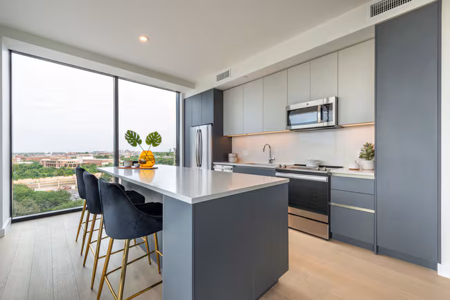 Eastline Residences photo 2