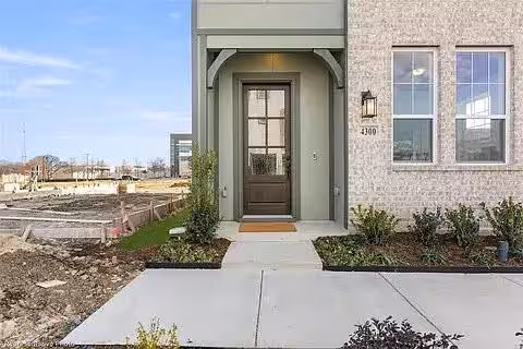 4300 Henderson Avenue, North Richland Hills, TX 76180 photo 2
