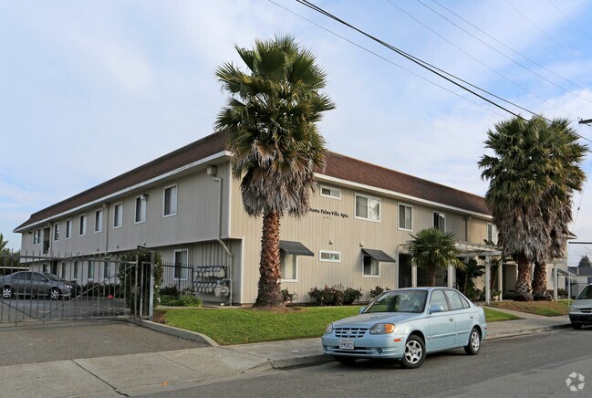 Tehama Palms Apartment photo 4