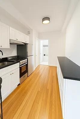 200 W 20th St New York, NY 21011 photo 2