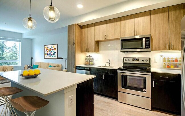 15551 NE Turing St Redmond, WA 98052 photo 5