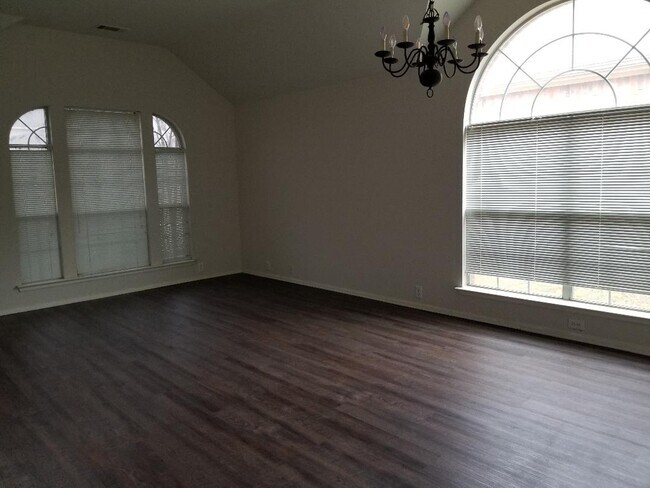 13320 Vista Glen Lane, Euless, TX 76040 photo 4