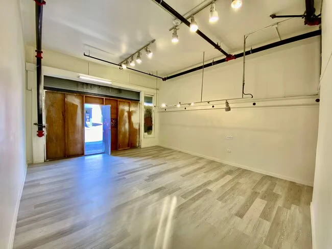 1426 Stockton St San Francisco, CA 94133 photo 2