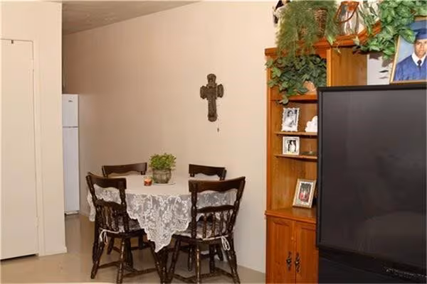 919 Sutton Dr San Antonio, TX 78228 photo 4