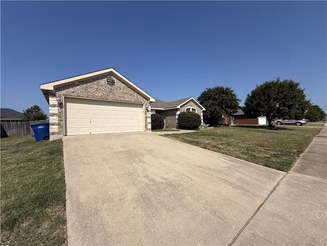 2409 Gail Dr Copperas Cove, TX 76522 photo 2