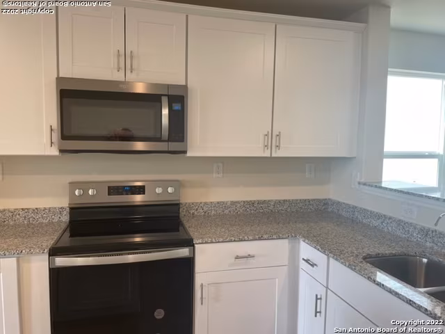 6226 Fieldrun San Antonio, TX 78218 photo 4