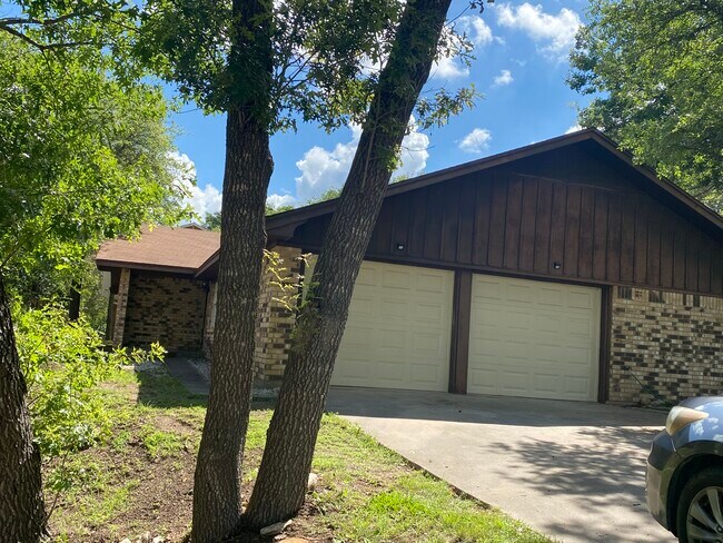 827 Cliffside Dr Harker Heights, TX 76548 photo 4
