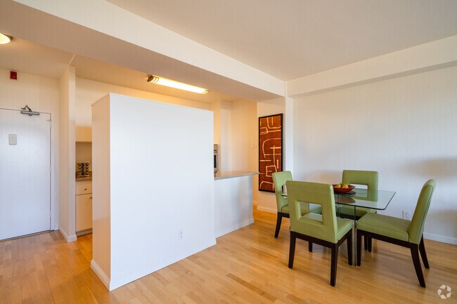 1333 Gough Apartments at Cathedral Hill photo 5
