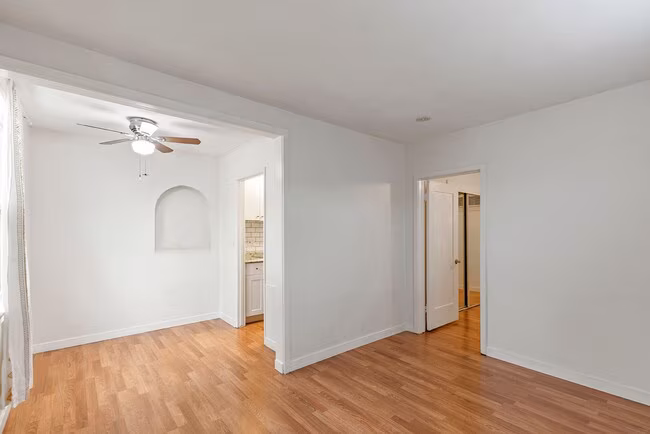4025 La Salle St San Diego, CA 92110 photo 2