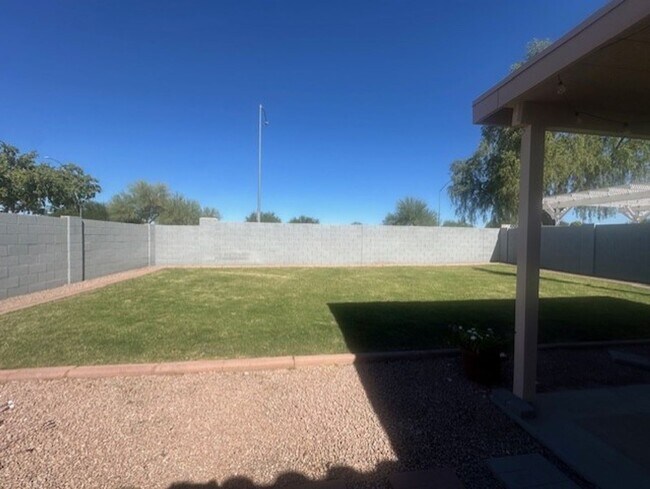MOVE IN READY SINGLE FAMILY HOME photo 5