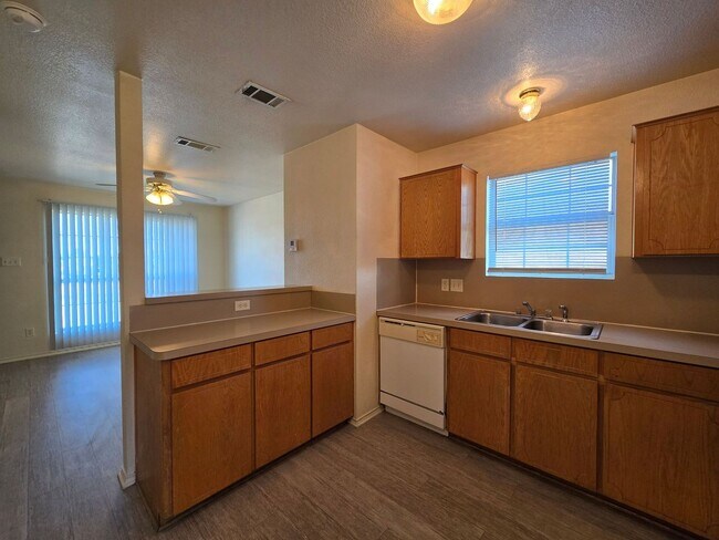 3406 Zephyr Rd Killeen, TX 76543 photo 4