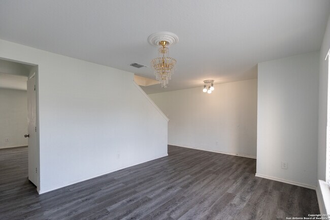 7230 Dwarf Palm San Antonio, TX 78218 photo 5