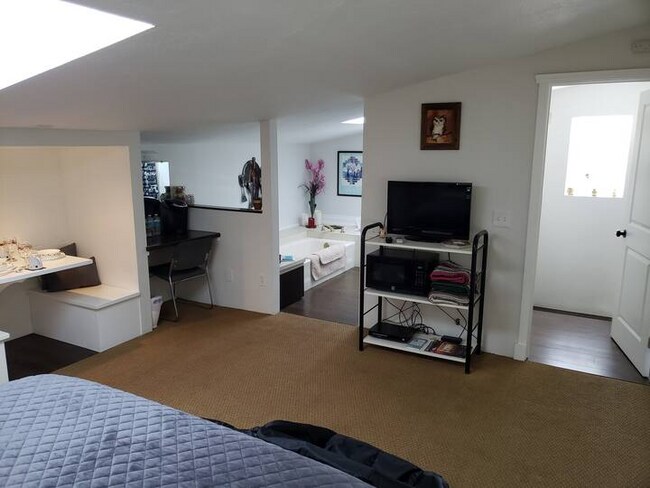 37711 E Benton Rd Temecula, CA 92592 photo 2