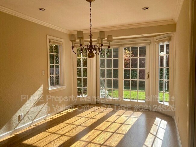 16786 Potter Court, Los Gatos, CA 95032 photo 3