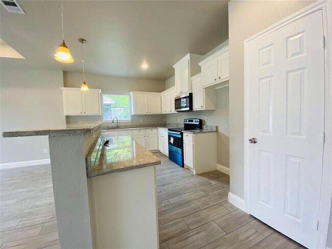 3614 Short Street, Greenville, TX 75401 photo 4