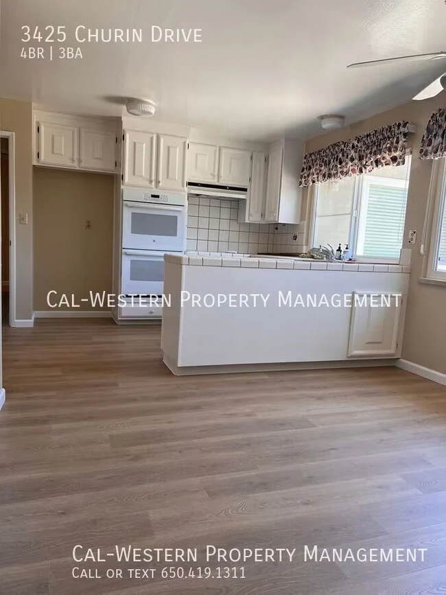 3425 Churin Dr Mountain View, CA 94040 photo 3