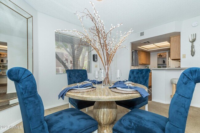 6445 S Maple Ave Tempe, AZ 85283 photo 5