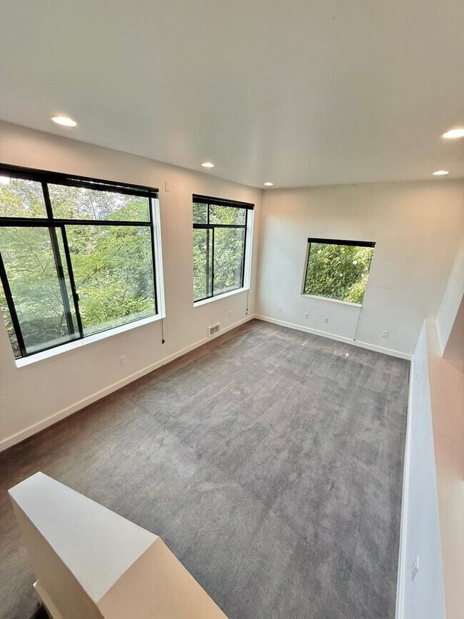 1500 S Atlantic St Seattle, WA 98144 photo 3
