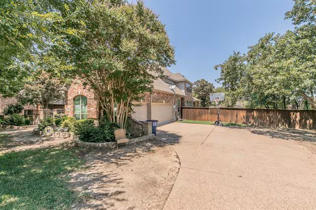 2305 Beacon Hill Drive, Keller, TX 76248 photo 3