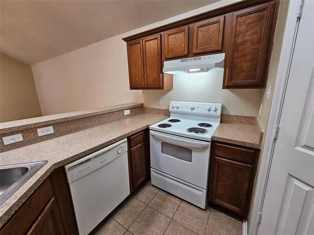 17406 Energy Lane, Dallas, TX 75252 photo 2