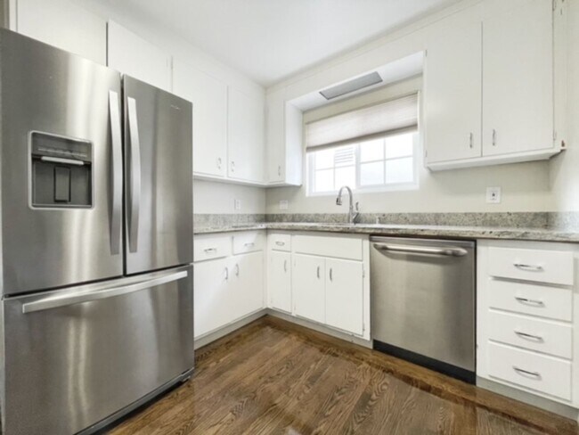 5307 Hillen Dr Oakland, CA 94619 photo 4