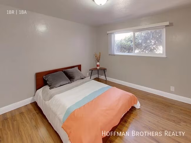 2166 E 27th St Oakland, CA 94606 photo 4