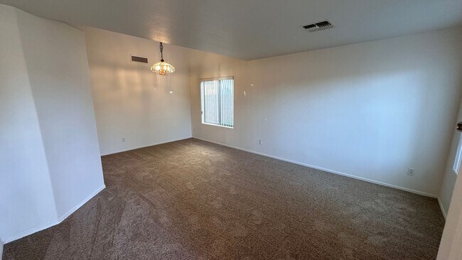13152 W Fairmont Avenue photo 2