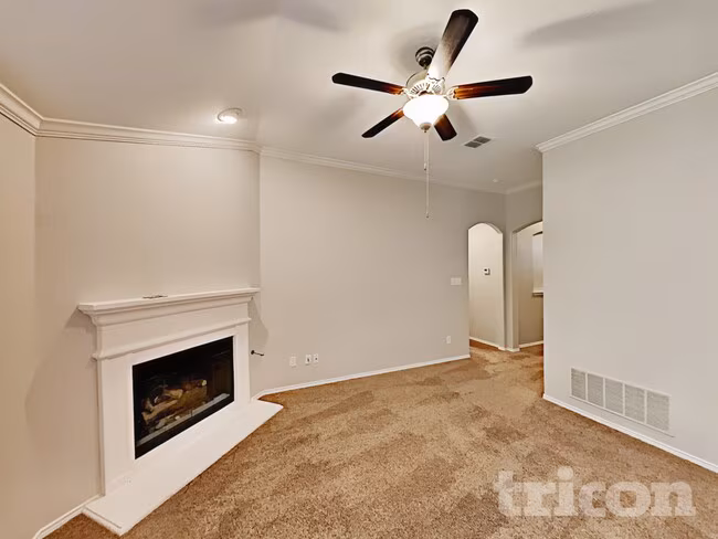 457 Peach Ln Burleson, TX 76028 photo 3