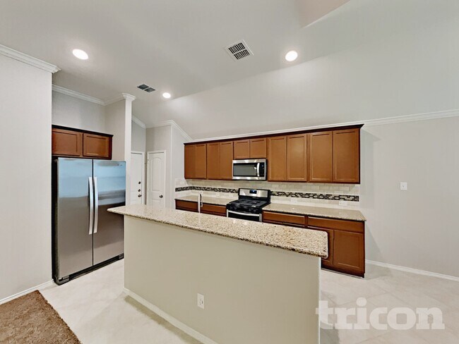 457 Peach Ln Burleson, TX 76028 photo 4