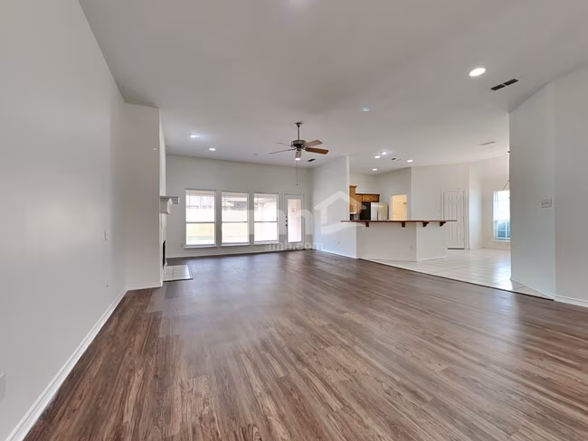 1100 Park Glen, Crowley, TX 76036 photo 5
