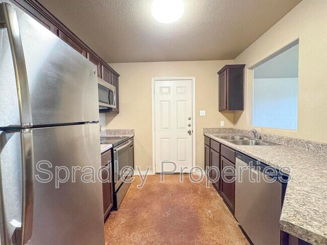 1548 Vani Ct Belton, TX 76513 photo 3