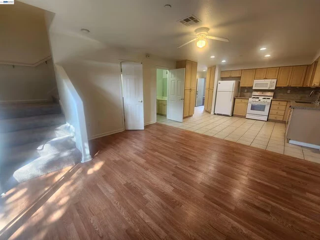 252 Lansing Way Hayward, CA 94541 photo 3