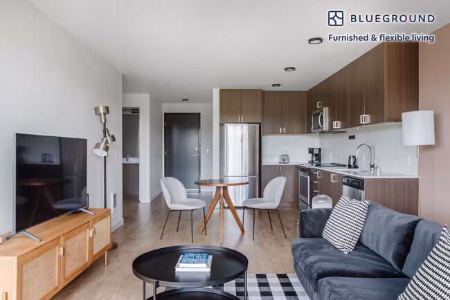 2301 E Union St Seattle, WA 98122 photo 2
