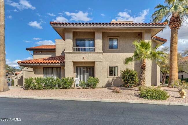 9430 E Mission Ln Scottsdale, AZ 85258 photo 4