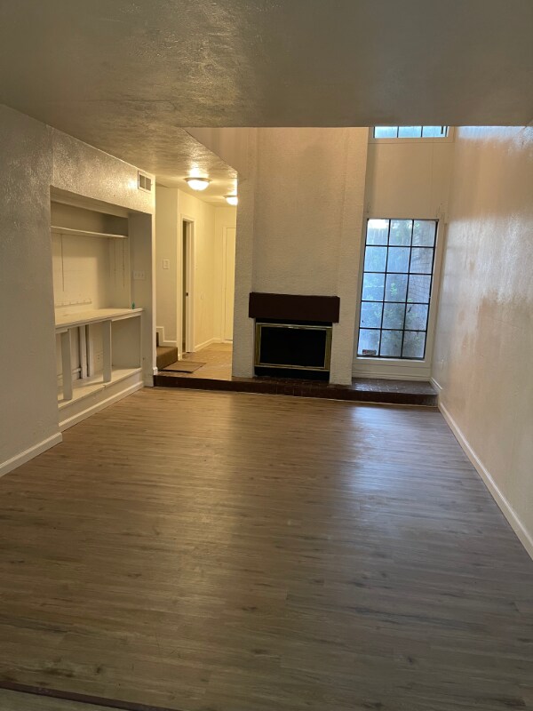 6019 Ridgecrest Rd Dallas, TX 75231 photo 4