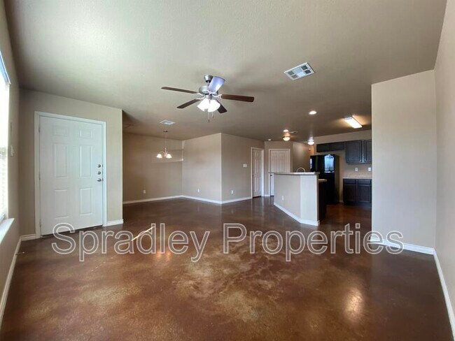 654 Laila Ln Belton, TX 76513 photo 3