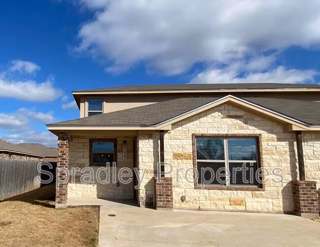 654 Laila Ln Belton, TX 76513 photo 2