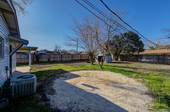 3503 Sun Beam Ln San Antonio, TX 78220 photo 4