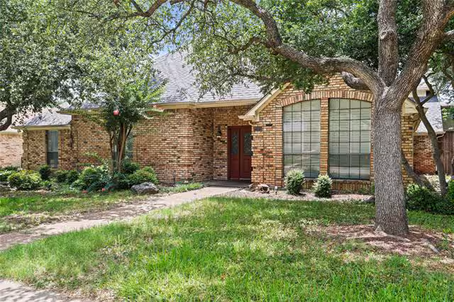 2709 Devonshire Drive, Carrollton, TX 75007 photo 5