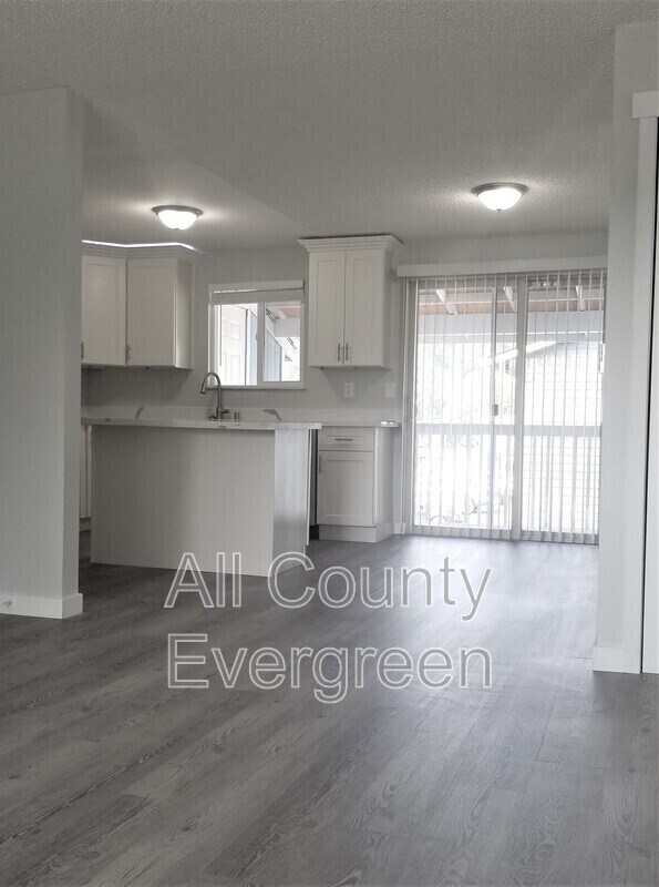 216 Chicago Blvd S Pacific, WA 98047 photo 3