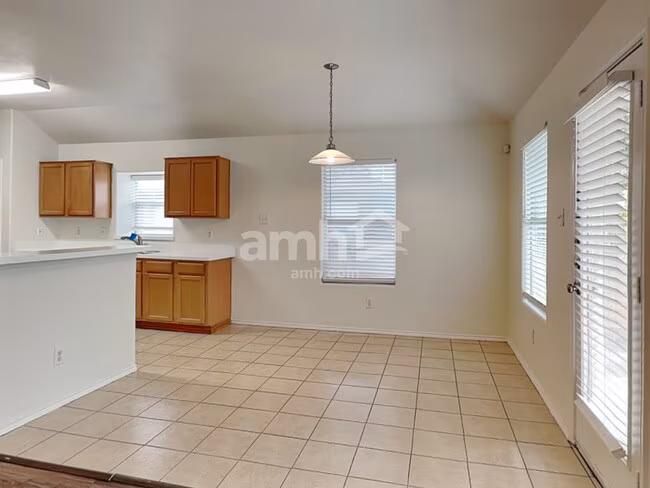 1768 Nina Drive, Grand Prairie, TX 75051 photo 5
