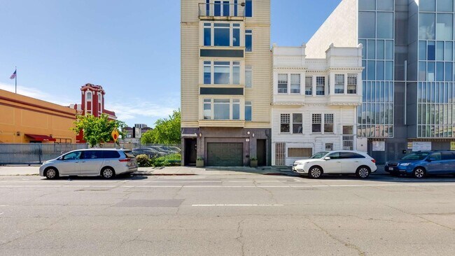 275 9th St Oakland, CA 94607 photo 2