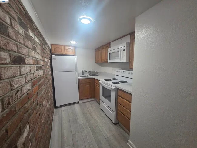 3851 Vineyard Ave Pleasanton, CA 94566 photo 4